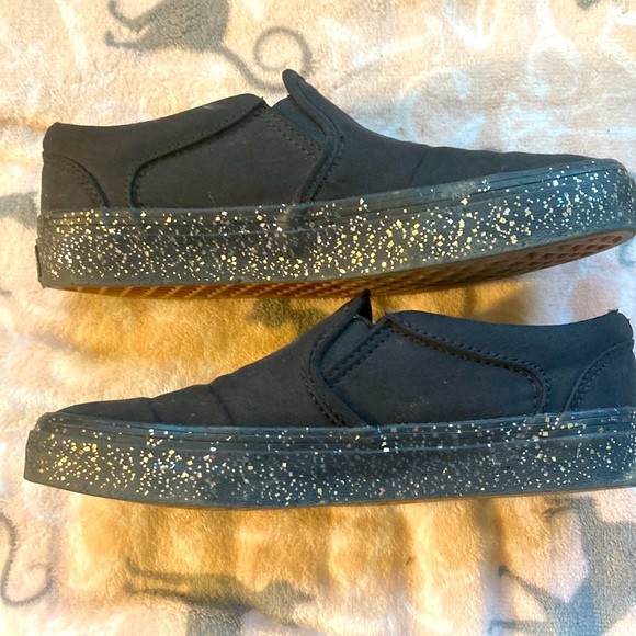 5.5 slip on vans with glitter bottoms. - Picture 2 of 6